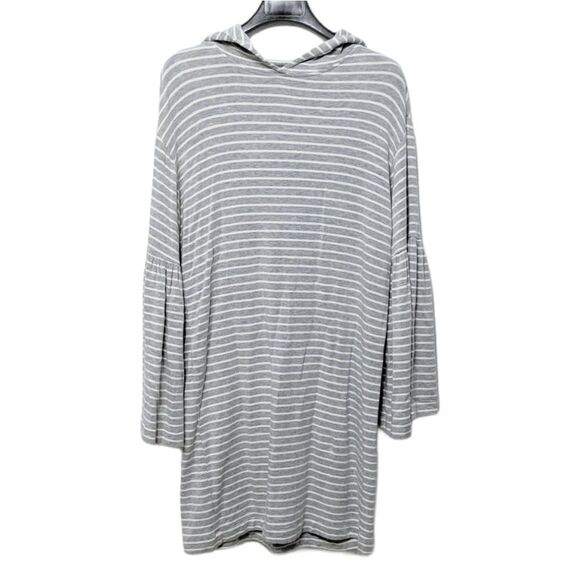 LOU & GREY Striped Signaturesoft Bell Sleeve Dress - Picture 2 of 7